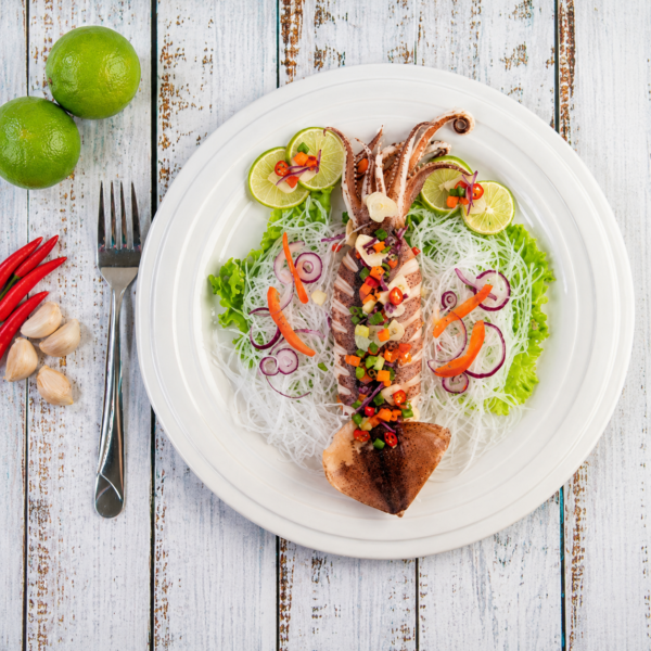 Mực Lá: Nguyên Con Làm Sạch, Cắt Khoanh, Tẩm Bột